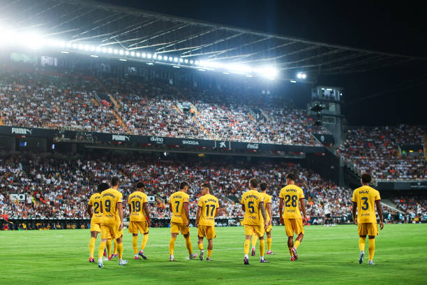 Cho đến cuối trận, cả hai đội đều có thêm những cơ hội ghi bàn rõ rệt nhưng tất cả đều không được chuyển hóa thành bàn thắng. Chung cuộc, Blaugrana mang 3 điểm rời khỏi Mestalla sau khi hạ gục Valencia với tỷ số 2-1.