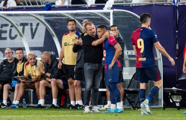 Roque không thuyết phục được Hansi Flick.