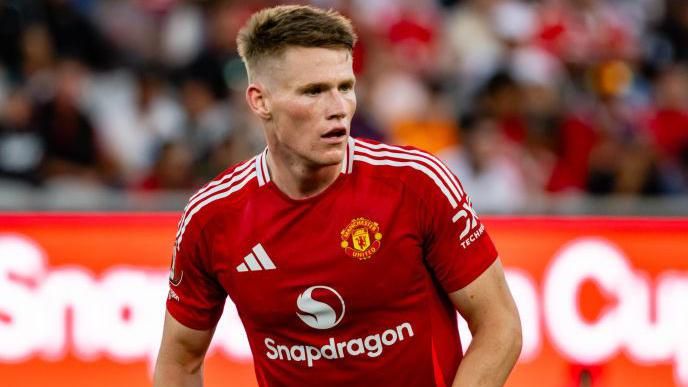McTominay có thể sớm cập bến Fulham.