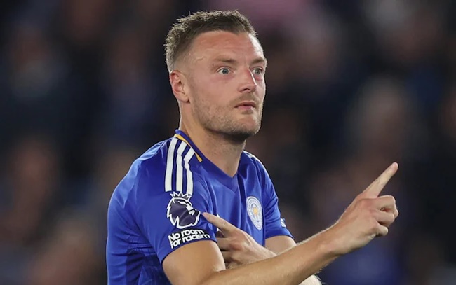 Vardy không nể nang Spurs.