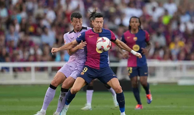 Lewandowski vẫn là "đầu tàu" của Barcelona.