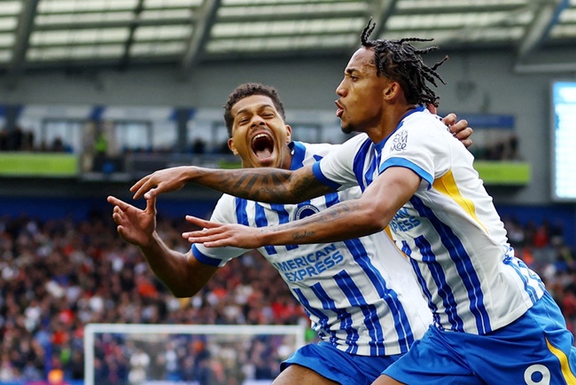 Sau 6 lần đụng độ Brighton trên các mặt trận từ lúc đến Old Trafford, Ten Hag chỉ thắng 1 trận sau 90 phút. Ông thua tận 4 và có một chiến thắng khác tại FA Cup, nhưng khi đó, cuộc đối đầu bước vào loạt penalty.