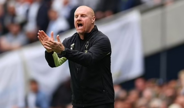 Everton cần sớm chấn chỉnh, cải thiện phong độ nếu không muốn rơi vào khủng hoảng ngay từ giai đoạn lượt đi Premier League. Ở trận đấu kế tiếp, Everton chạm trán Bournemouth.