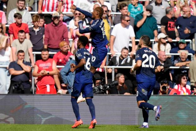 Rashford rồi cũng có bàn thắng.