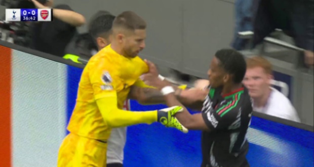 Đôi bên có nhiều pha va chạm đáng chú ý.