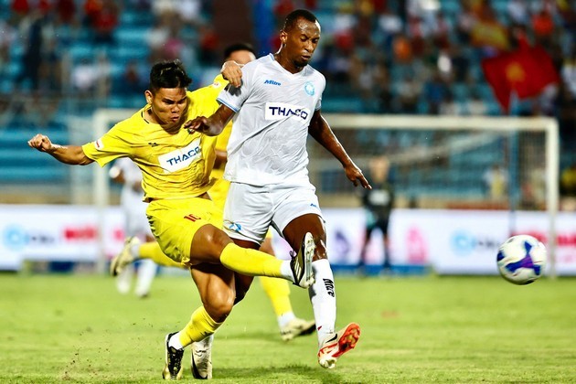 Caio Cesar chơi hay ở trận tranh Siêu Cúp Quốc gia.