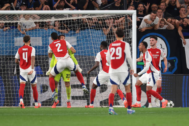 Trong suốt hiệp hai, Arsenal chỉ tung ra vỏn vẹn 1 pha dứt điểm, và phải nhờ đến 2 pha cứu thua đẳng cấp thế giới của David Raya thì họ mới có thể ra về với 1 điểm trong tay.