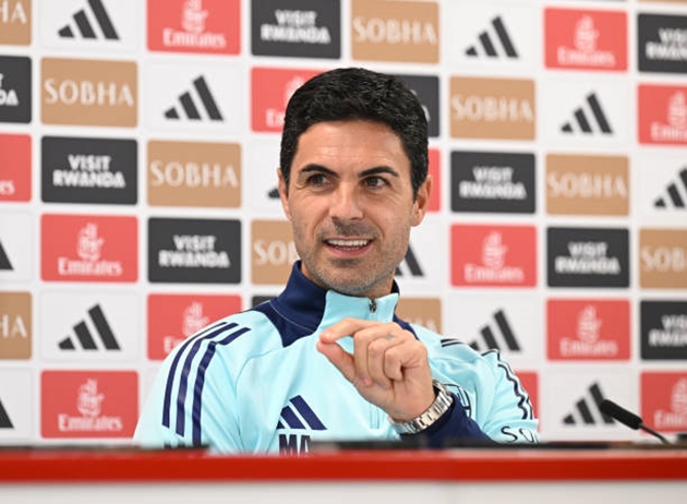 Mikel Arteta thừa nhận luôn học hỏi từ những huấn luyện viên hàng đầu.