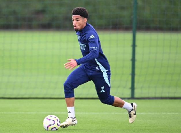 Với chấn thương của Martin Odegaard, tài năng trẻ Ethan Nwaneri sẽ có cơ hội để thể hiện trước Leicester.