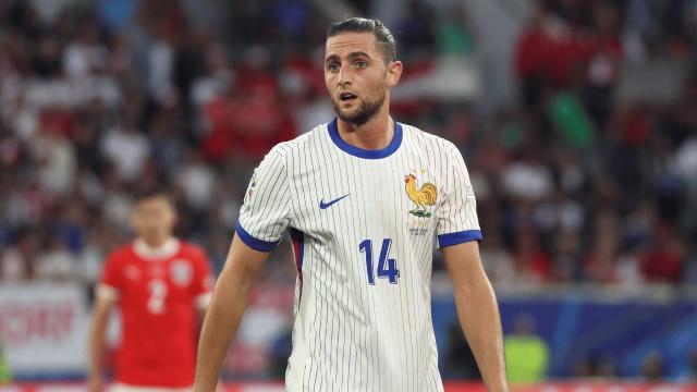 Quỷ đỏ muốn có Rabiot để tăng cường chất lượng hàng tiền vệ.