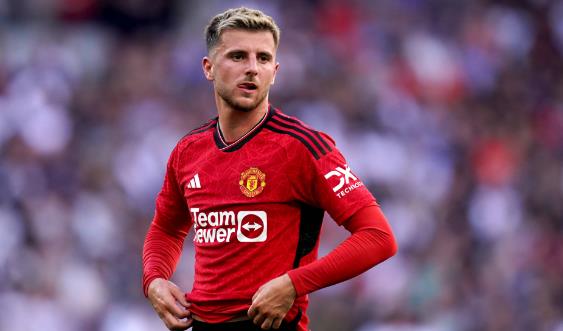 Chấn thương của Mount là lo lắng của Man United.
