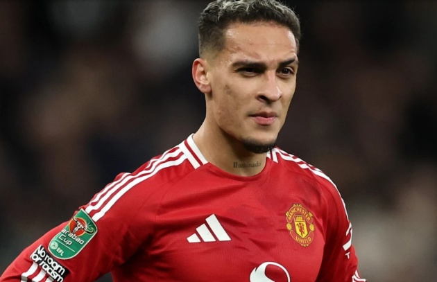 Antony trên đường rời Man United.