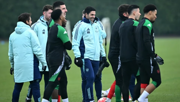 Arteta hiểu rõ bất lợi nhân sự của Arsenal.