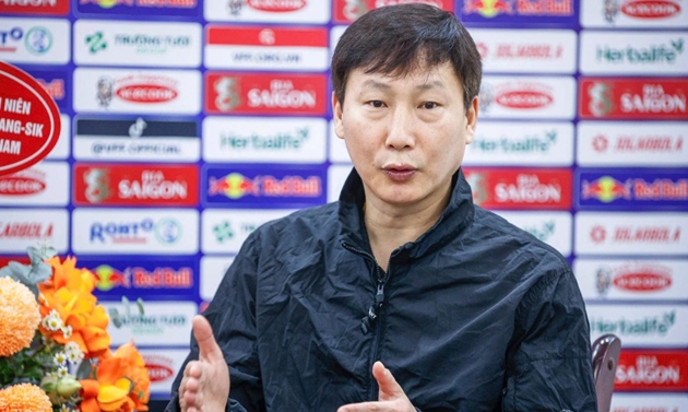 HLV Kim Sang Sik không được sử dụng cầu thủ quá tuổi ở SEA Games 33.