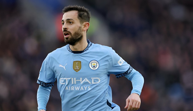 Bernardo Silva cho rằng Man City không còn cơ hội vô địch Premier League.