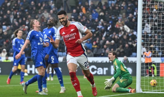 Merino có hai khoảnh khắc xuất thần, mang về 3 điểm cho Arsenal.
