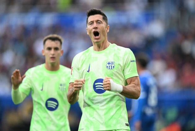Barca đang hướng tới một trận thắng trong bối cảnh Real mất điểm.