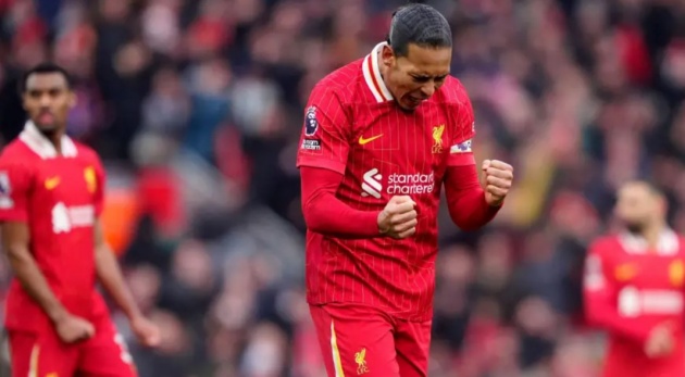 Liverpool thắng Wolves.