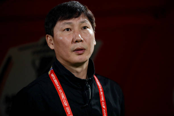 HLV Kim có lý do để lo lắng.