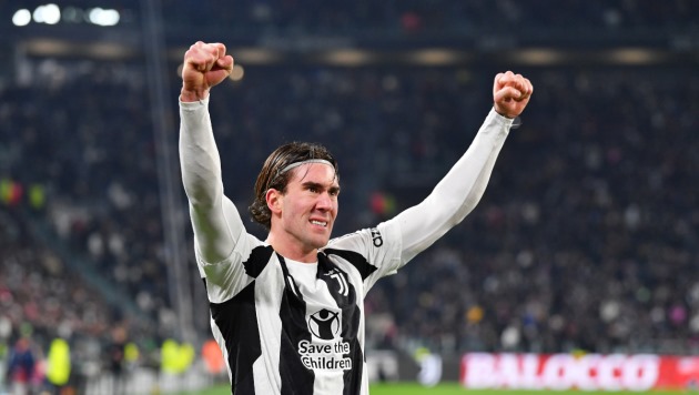 Vlahovic giúp Juventus giành 3 điểm.