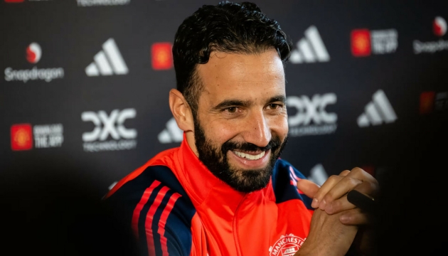 Fabrizio Romano: Man Utd chưa từng liên hệ với Xavi, Ruben Amorim vẫn là lựa chọn số một.