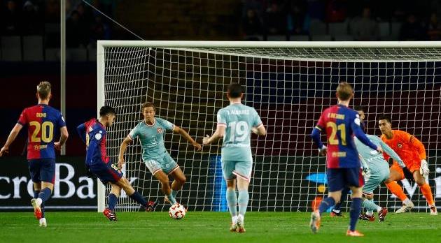 Barcelona từng lật ngược thế cờ trong hiệp 1.