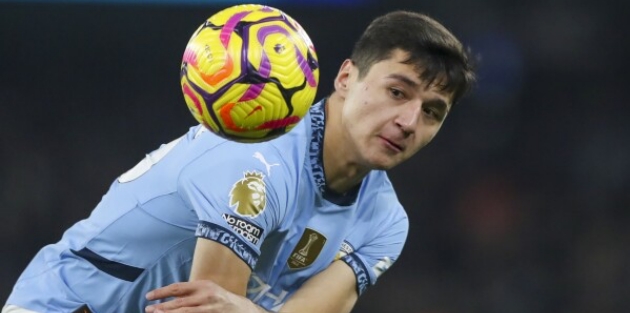 Pep Guardiola khen ngợi tư chất của Khusanov.