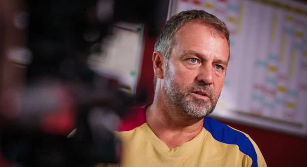 HLV Flick muốn có một hậu vệ cánh.