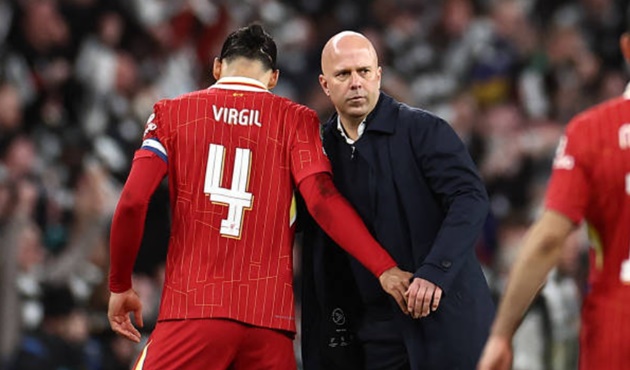 Slot cùng các học trò đón nhận thất bại.