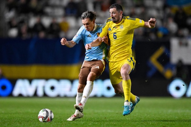 Tuyển Bỉ thua ngược chóng vánh trước Ukraine.