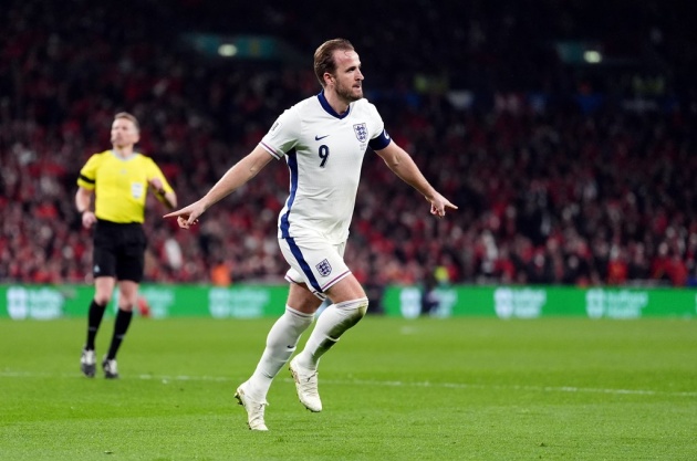 Kane ấn định chiến thắng 2-0 cho Tam Sư.