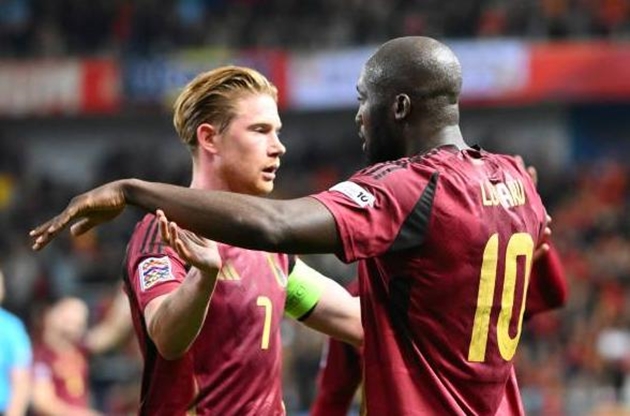 Romelu Lukaku đóng góp 1 cú đúp giúp Bỉ giành chiến thắng.