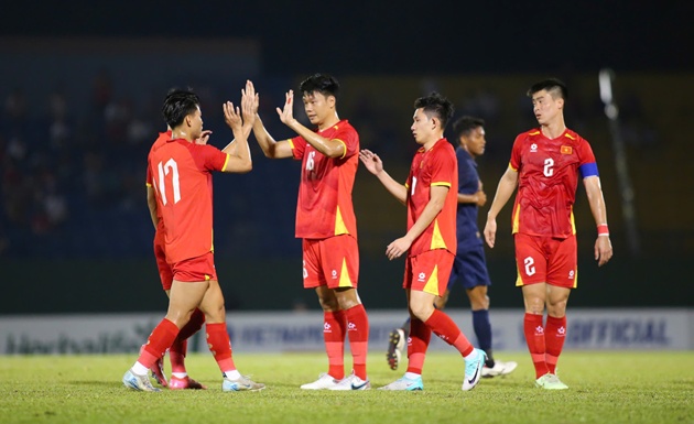 Việt Nam vừa thắng Campuchia
