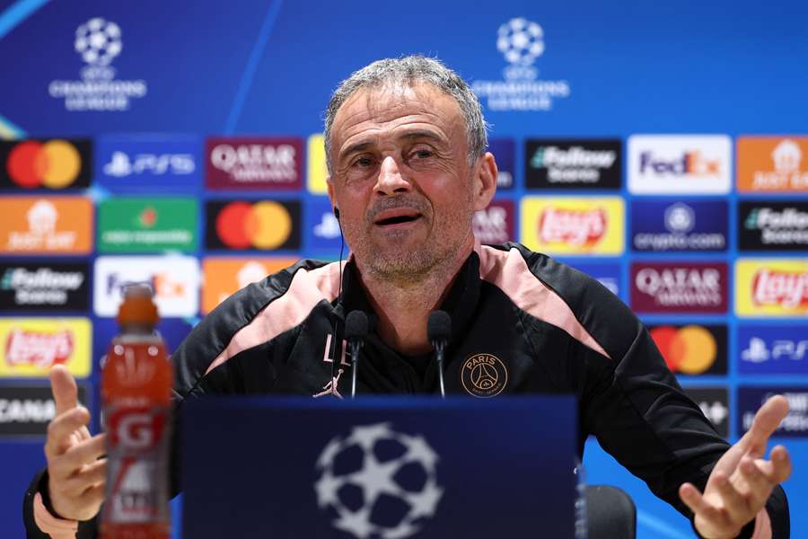 Enrique đã lấn át Slot.