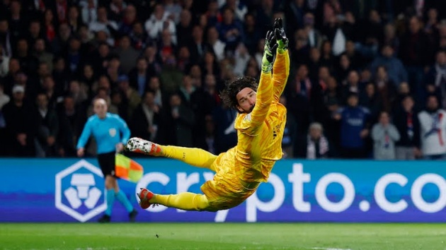 Thủ thành Brazil quá hay.