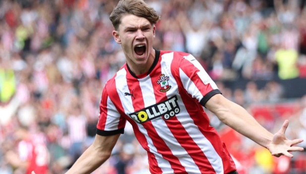 Tyler Dibling đang trở thành mục tiêu hàng đầu của Man Utd.