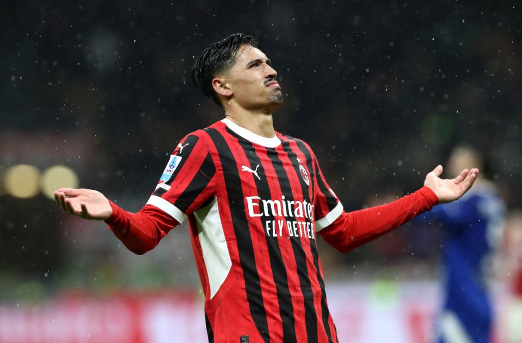 Tijjani Reijnders tiếp bước các huyền thoại Hà Lan ở Milan.