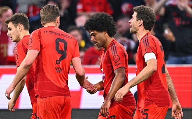 Serge Gnabry vào sân và mang đến sự khác biệt cho Bayern Munich.