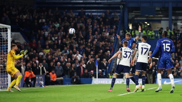 Chelsea đánh bại Tottenham 1-0.