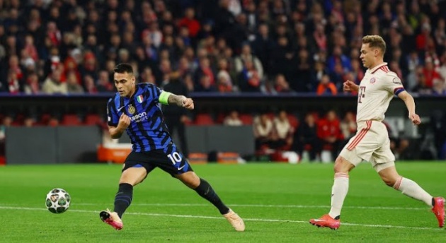 Martinez mở tỷ số.