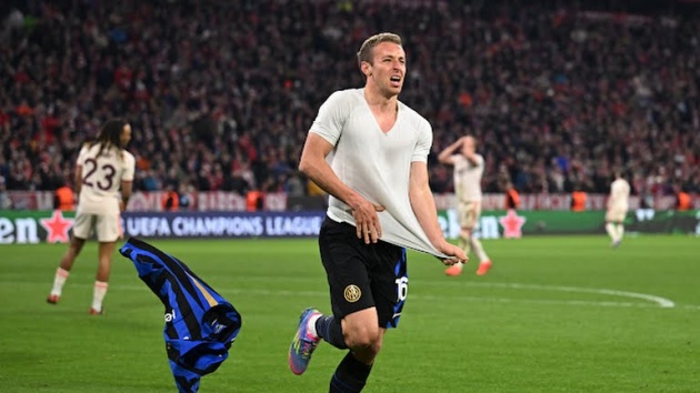 Inter hạ gục Bayern.