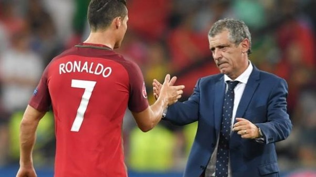 Siêu sao Ronaldo là cầu thủ quan trọng nhất trong đội hình của HLV Santos.