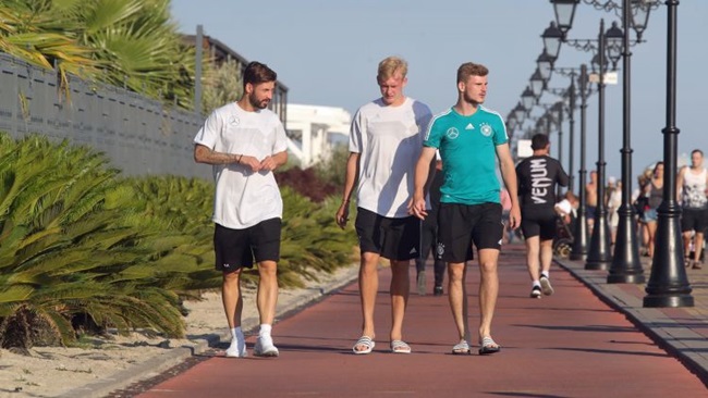 "lính mới" và "lính cũ"  của Đức không thể hòa hợp tại World Cup 2018.
