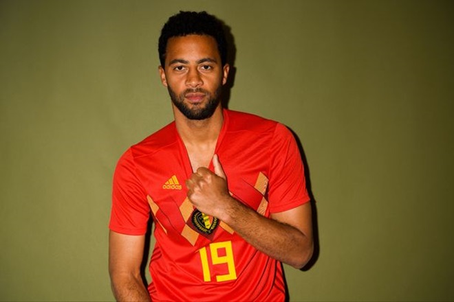 Tiền vệ 31 tuổi Mousa Dembele: 25 triệu bảng.