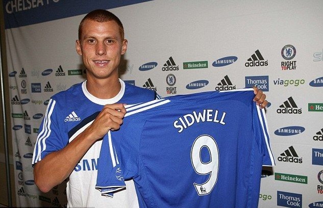 Sidwell là bản hợp đồng thất bại với Chelsea.