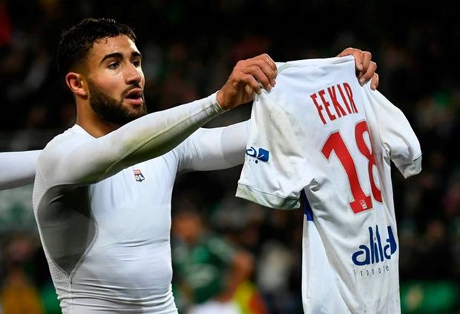 Fekir trong màu áo Lyon.