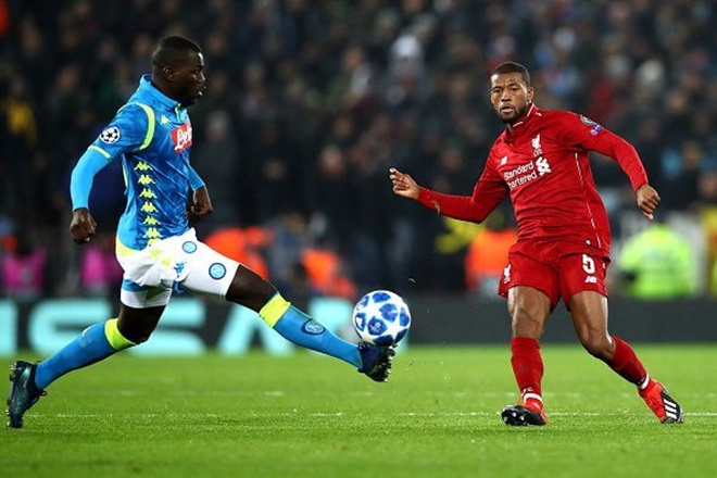 Koulibaly trong trận đấu với Liverpool.