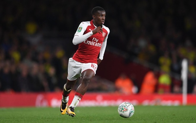 Nketiah trong màu áo Arsenal.