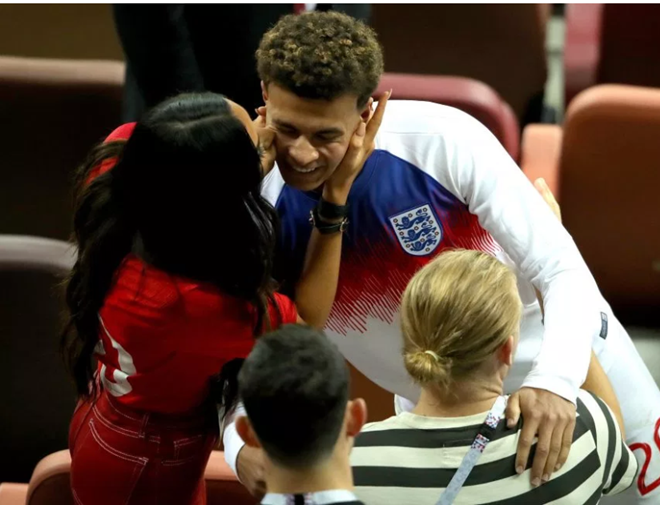 Ruby và Dele tại FIFA World Cup 2018.
