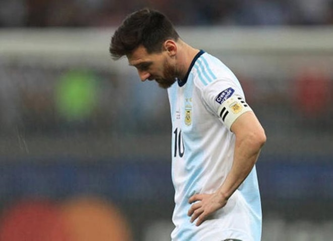 Messi có nên từ giã đội tuyển quốc gia?